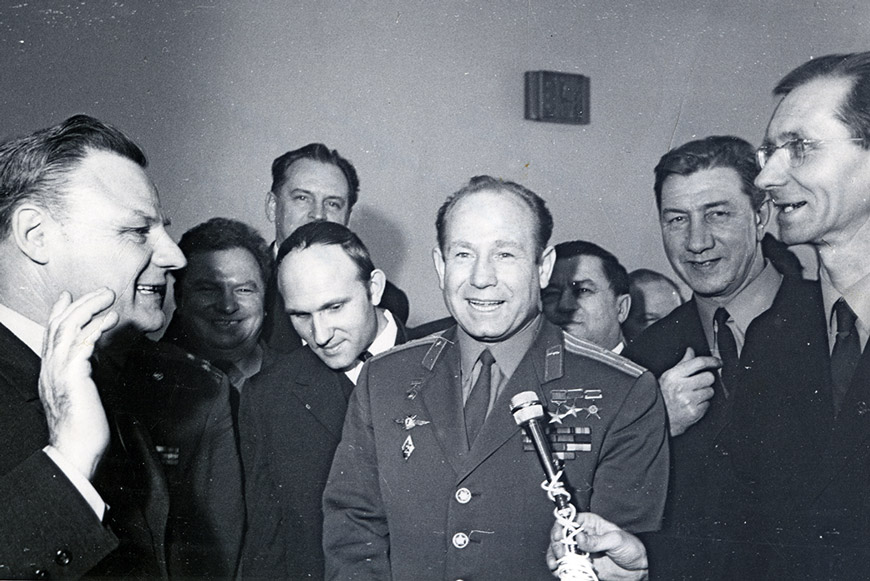 Алексей Леонов на АПЗ, 1970 год