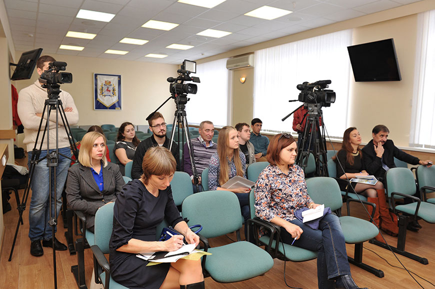 Пресс-конференция Олега Лавричева с арзамасскими журналистами