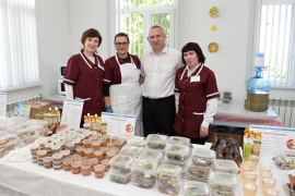 Презентация продукции магазина «Хиринские продукты» в Общественном центре села Хирино. Сентябрь 2020