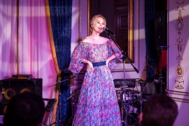 Пелагея на новогоднем празднике в «СОЦИУМ-клубе». Декабрь 2017 года