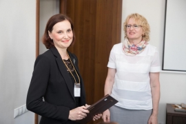 Заместитель начальника ЮРУ АО «АПЗ» Жанна Бочкарёва и начальник юридического управления АО «СОЦИУМ-А» Марина Харламова