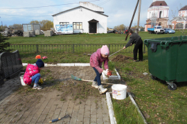 Субботник в селе Хирино – уборка у мемориала, посвящённого хиринцам, воевавшим в Великой Отечественной