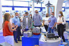 В музее АПЗ