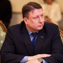 Олег Лавричев