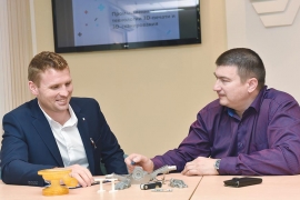 Переходим к  3D-производству (слева: Дмитрий Синьгаев)