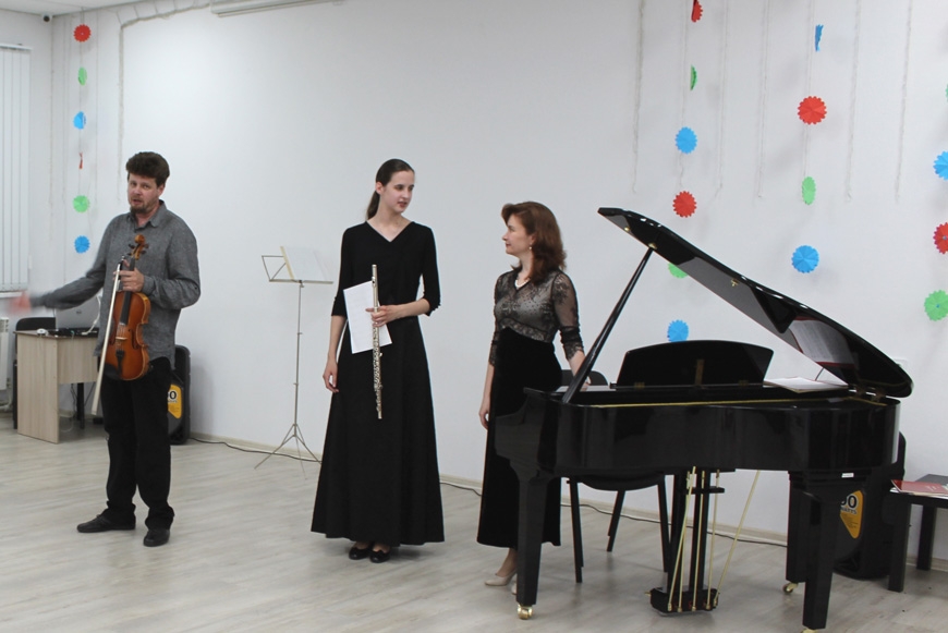 Концерт классической музыки в Общественном центре села Хирино, 10 сентября 2019 года