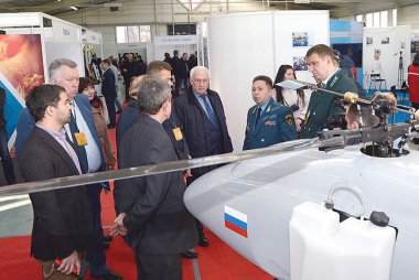 Беспилотный летательный аппарат, созданный АПЗ, принял участие в выставке «Безопасность. Охрана. Спасение». Фото: Александр Барыкин