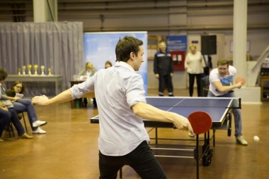 Матч за 3-е место среди мужчин в турнире 2016 года: Андрей Брюнин против Павла Солоницына. Автор фото: Александр Омельянчук