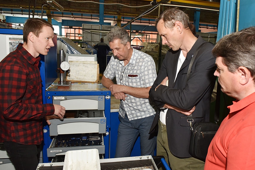 Представители промышленных предприятий на АПЗ