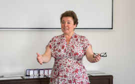 Светлана Хименко на церемонии награждения ветеранов компании «СОЦИУМ-СОКОЛ». Июнь 2020 года