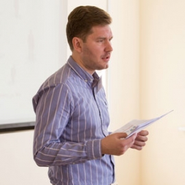 Павел Солоницын на управленческой сессии по корпоративным коммуникациям холдинга «СОЦИУМ». Автор фото: Александр Омельянчук