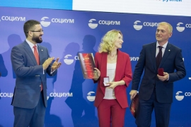 Почётным знаком «Ветеран компании» IV степени награждается Наталья Олеговна Волчкова за трудовой стаж свыше 10 лет