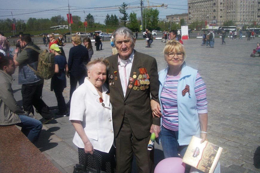 Ветеран Великой Отечественной войны Леонид Тихонович Лобанов с родными