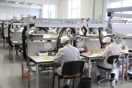 В цехе Арзамасского приборостроительного завода им. П. И. Пландина. Автор фото: Александр Омельянчук