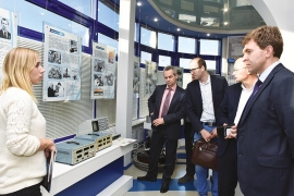 В музее истории АО «АПЗ»: вниманию гостей – медицинская техника, выпускавшаяся на предприятии в разные годы