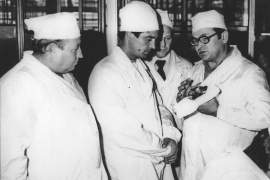 Космонавт Зудов и главный конструктор Ю. Старцев, 1980 год