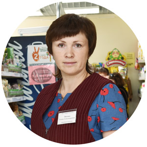 Елена Вязова, заведующая магазином «Хиринские продукты»