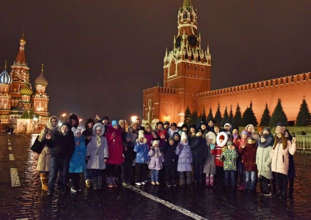 Дети арзамасских приборостроителей побывали на елке в Москве