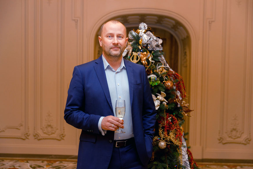 Андрей Капустин, генеральный директор АО «АПЗ», на новогоднем вечере, который ежегодно устраивает для друзей Игорь Ашурбейли