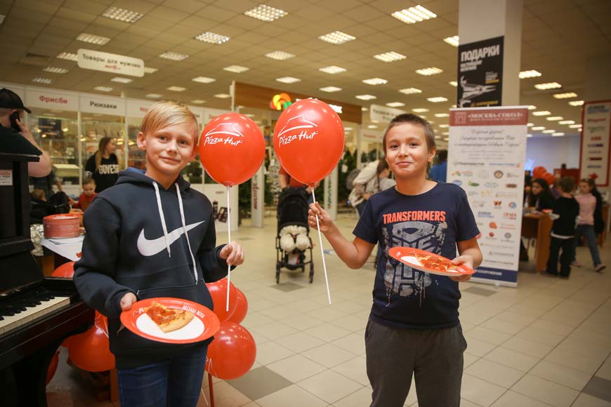 Компания «СОЦИУМ-СООРУЖЕНИЕ» организовала соседский праздник в Галерее «Москва-Сокол» на Балтийской
