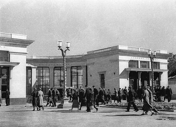 Восточный вестибюль станции метро «Сокол», 1938 год. Фотограф: Э. Евзерихин. Фото: oldmos.ru