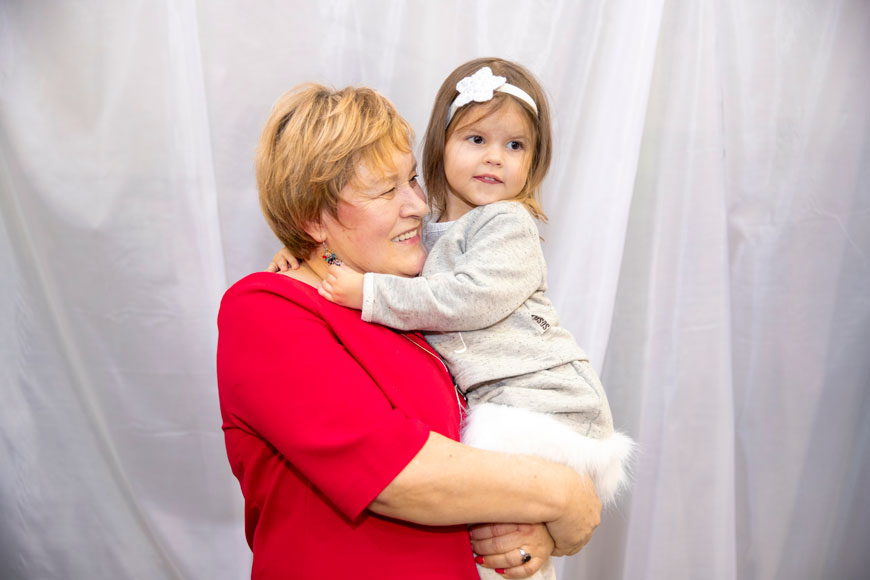 Нина Бобова с внучкой