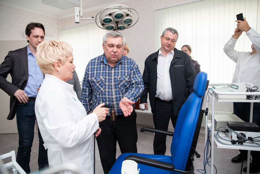 В группе инженера-конструктора Николая Каширина у врачей выясняли, в каких медицинских кабинетах нужны устройства на основе ультразвука