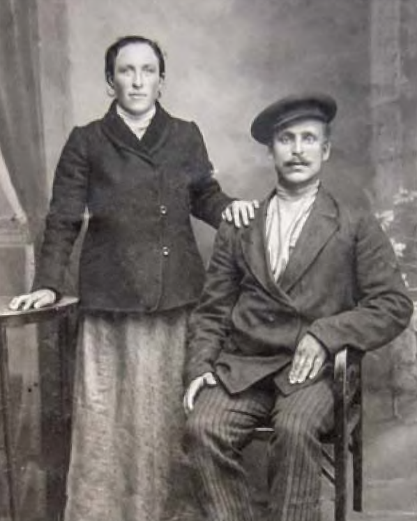 Григорий Степанович Резанов с женой Марией Ивановной. 1915 год